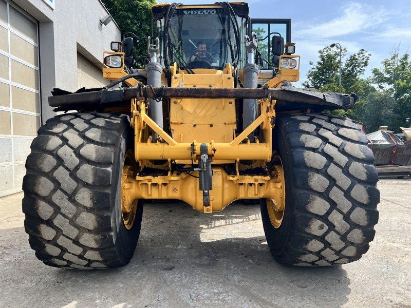 Volvo L 180 G HL (110940) - Carregadeira de rodas: foto 2 Volvo L 180 G HL (110940) - Carregadeira de rodas: foto 2