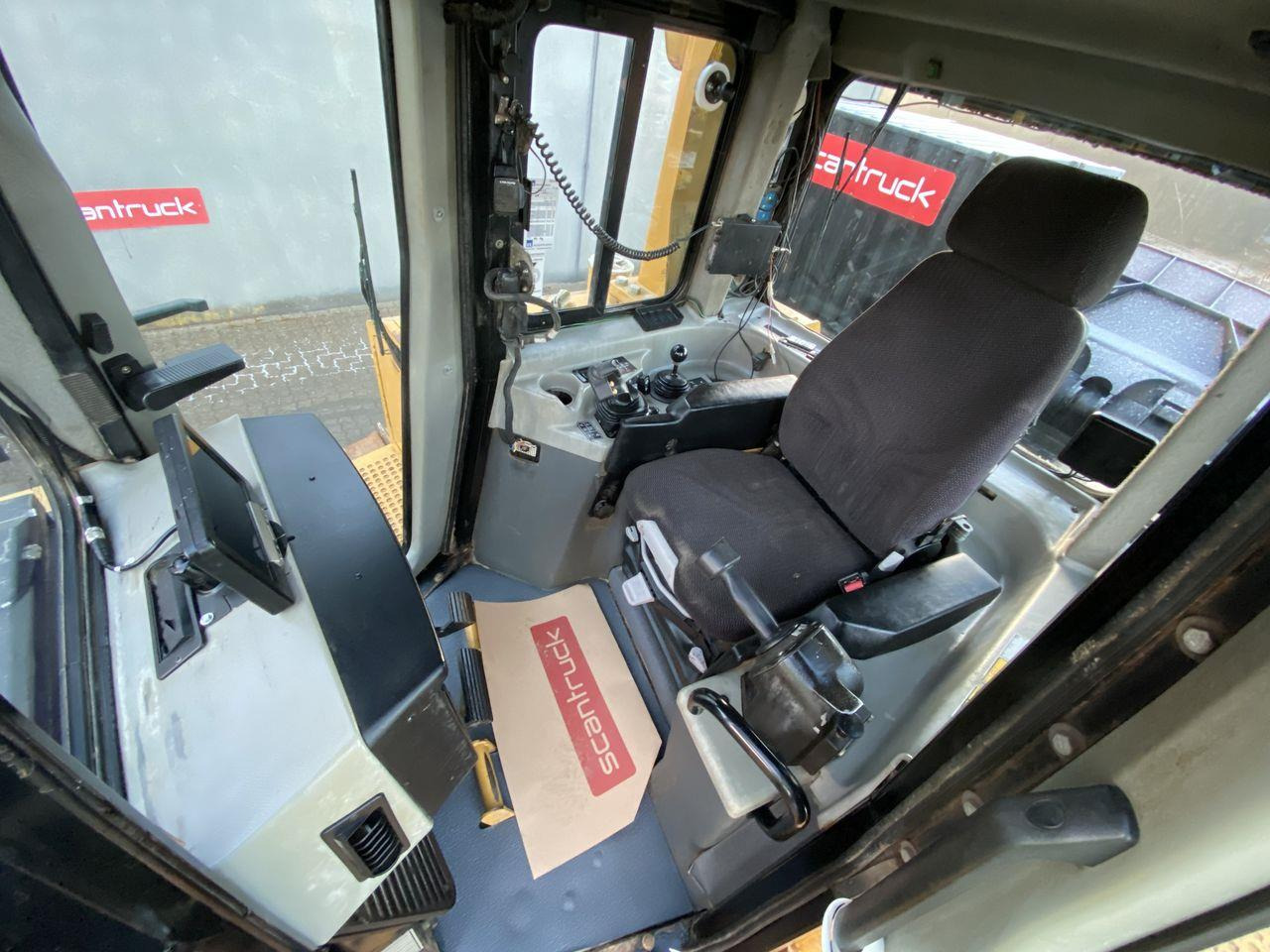 Caterpillar D6T LGP - Buldôzer: foto 3 Caterpillar D6T LGP - Buldôzer: foto 3