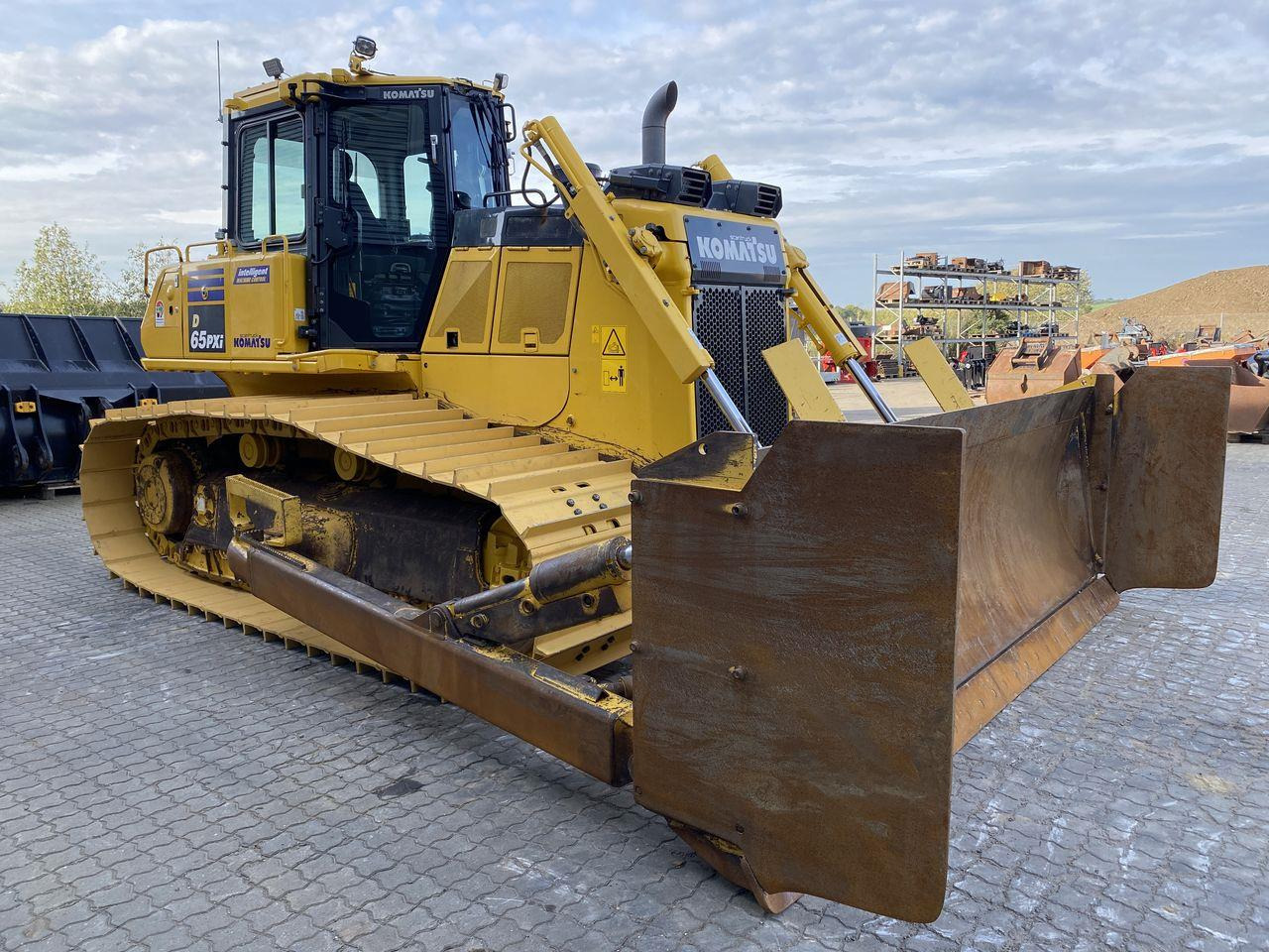Komatsu D65PXI-18EO - Buldôzer: foto 5 Komatsu D65PXI-18EO - Buldôzer: foto 5