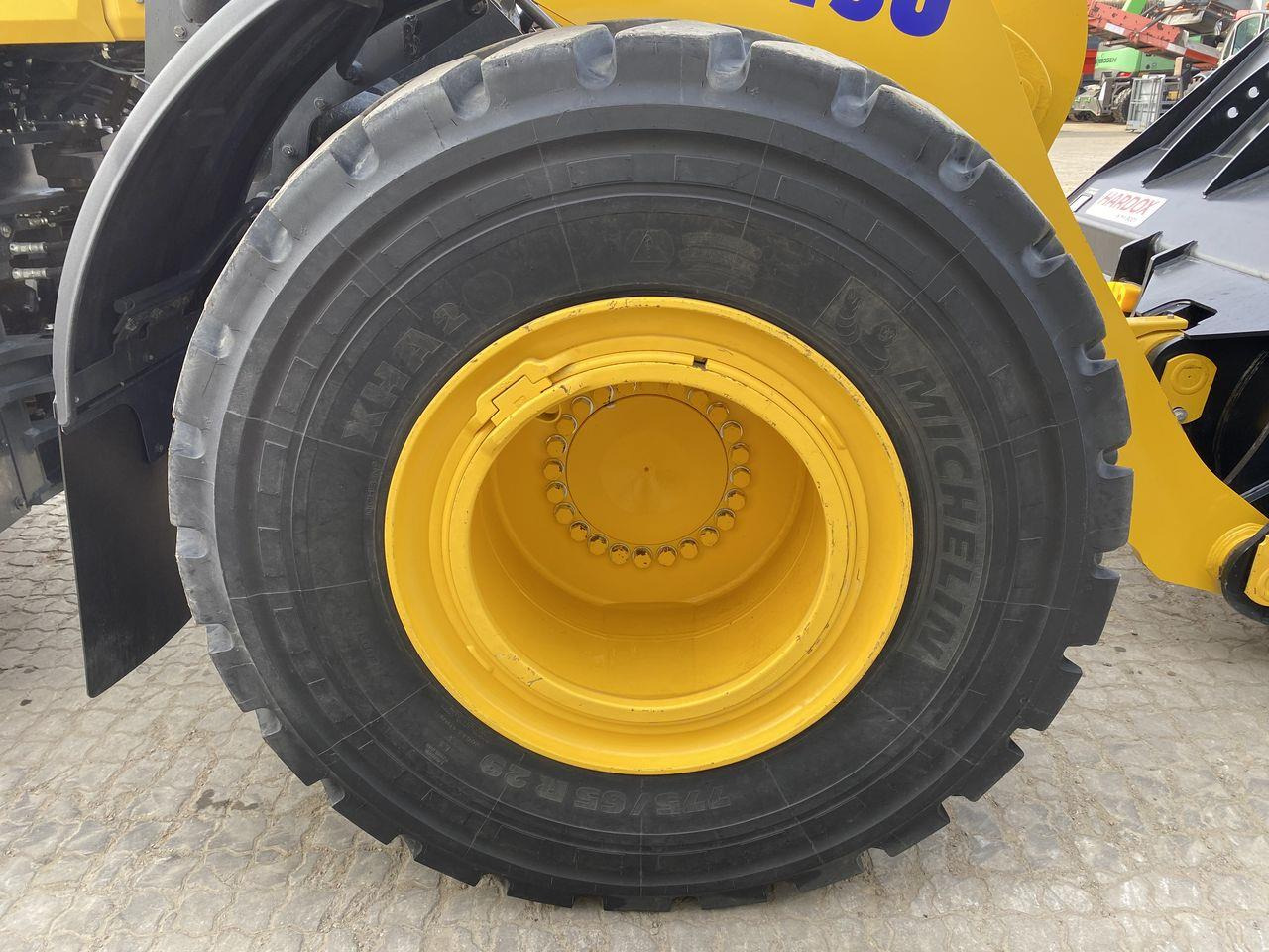 Carregadeira de rodas Komatsu WA485-11EO: foto 6 Carregadeira de rodas Komatsu WA485-11EO: foto 6