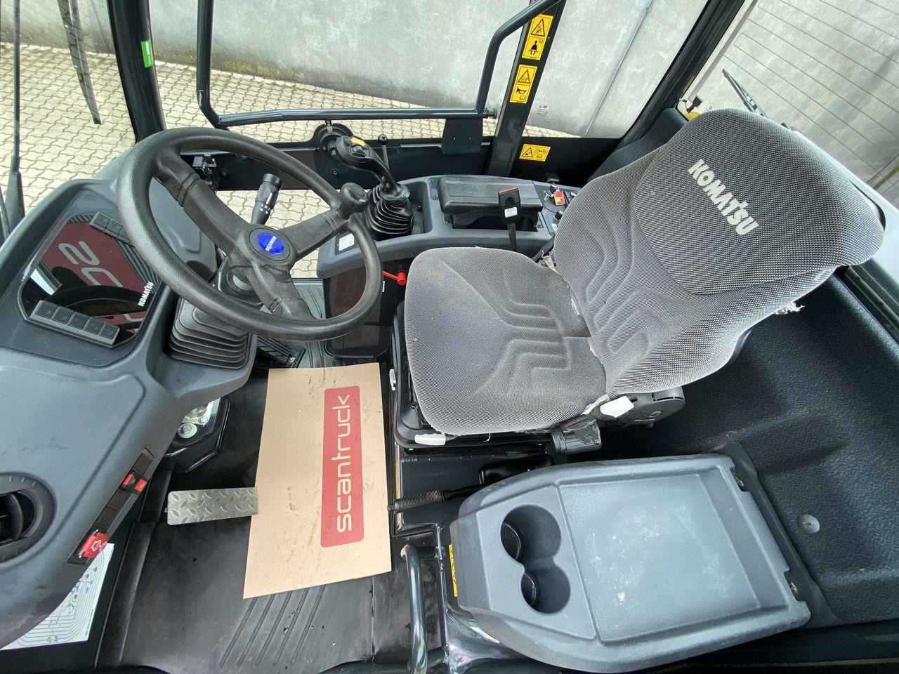Komatsu WA70M-8EO - Carregadeira articulada: foto 3 Komatsu WA70M-8EO - Carregadeira articulada: foto 3