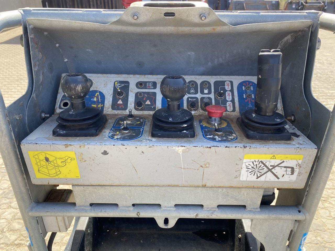 Manitou 180ATJ 2 RC - Plataforma articulada: foto 3 Manitou 180ATJ 2 RC - Plataforma articulada: foto 3