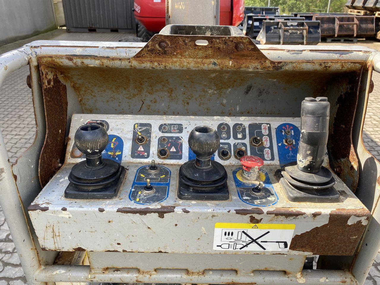 Manitou 200ATJ RC - Plataforma articulada: foto 3 Manitou 200ATJ RC - Plataforma articulada: foto 3