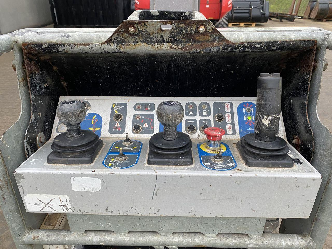 Manitou 200ATJ RC - Plataforma articulada: foto 3 Manitou 200ATJ RC - Plataforma articulada: foto 3