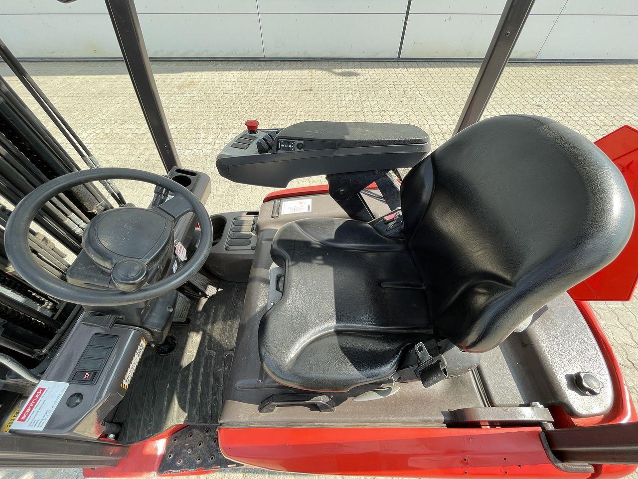 Manitou ME318 - Empilhadeira elétrica: foto 3 Manitou ME318 - Empilhadeira elétrica: foto 3