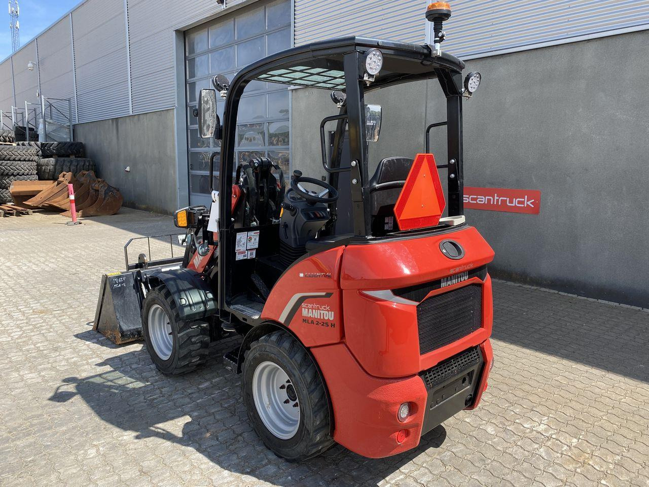 Manitou MLA 2-25H-4P - Carregadeira articulada: foto 2 Manitou MLA 2-25H-4P - Carregadeira articulada: foto 2