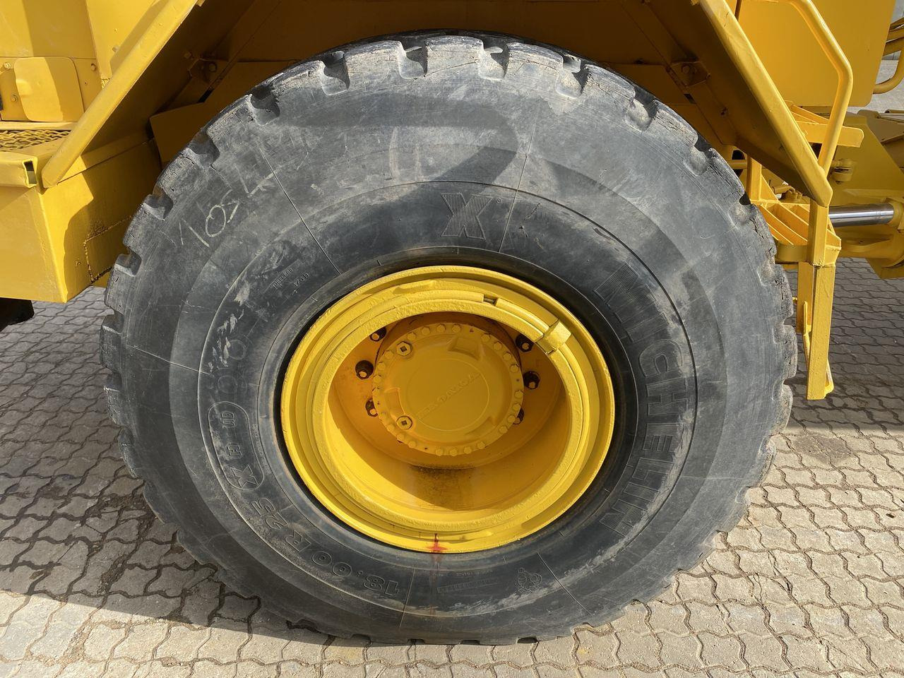 Caminhão articulado Volvo A20: foto 6