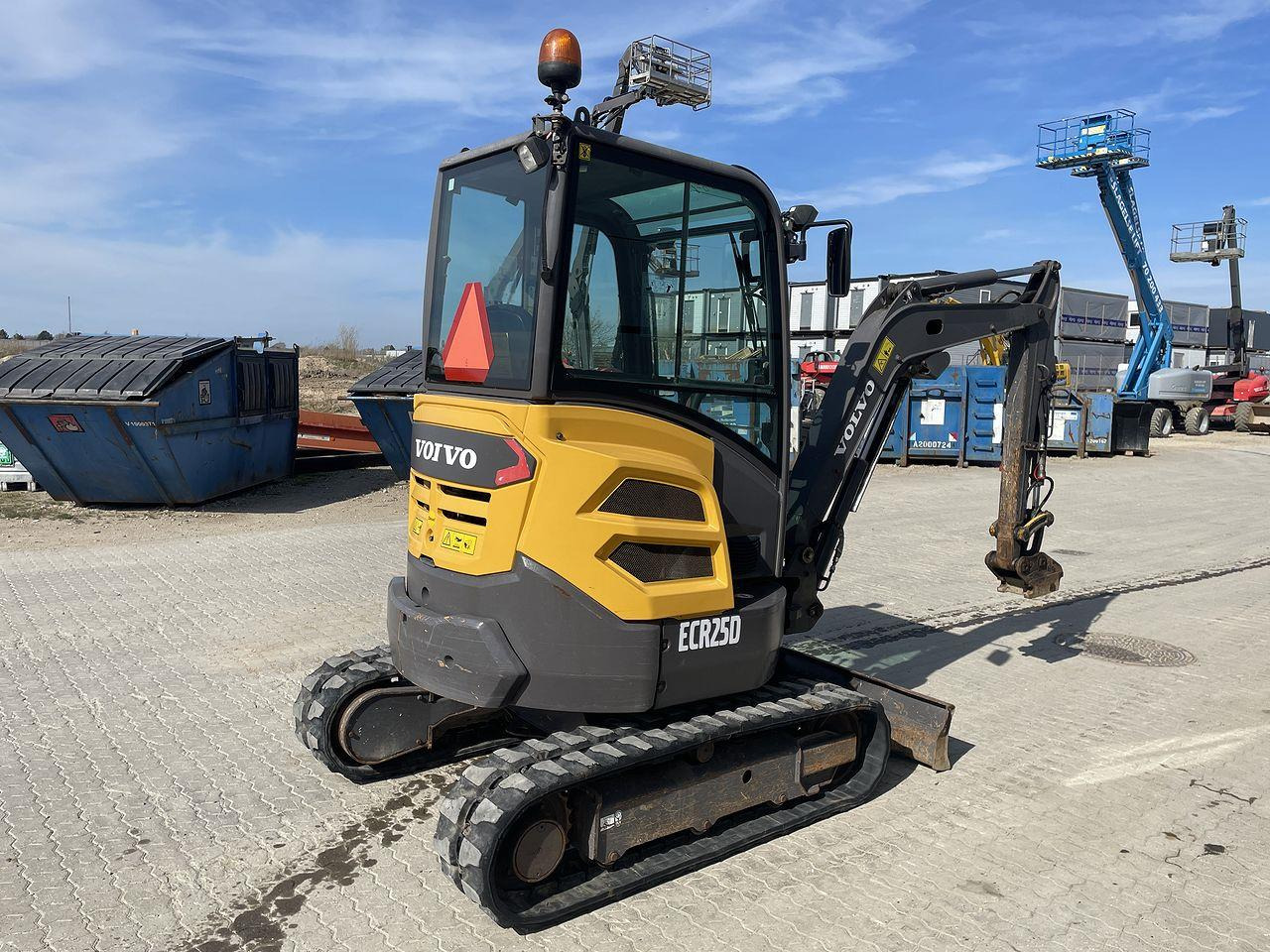 Volvo ECR25 - Mini escavadeira: foto 4 Volvo ECR25 - Mini escavadeira: foto 4
