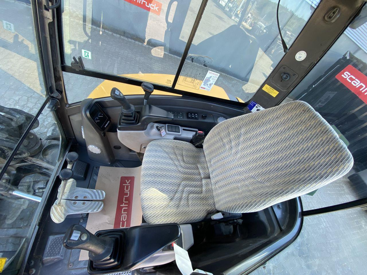 Volvo ECR50D - Mini escavadeira: foto 3 Volvo ECR50D - Mini escavadeira: foto 3