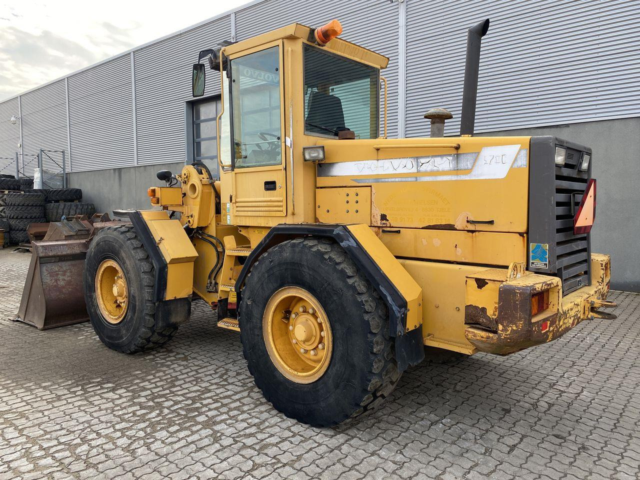 Volvo L70C - Carregadeira de rodas: foto 2 Volvo L70C - Carregadeira de rodas: foto 2