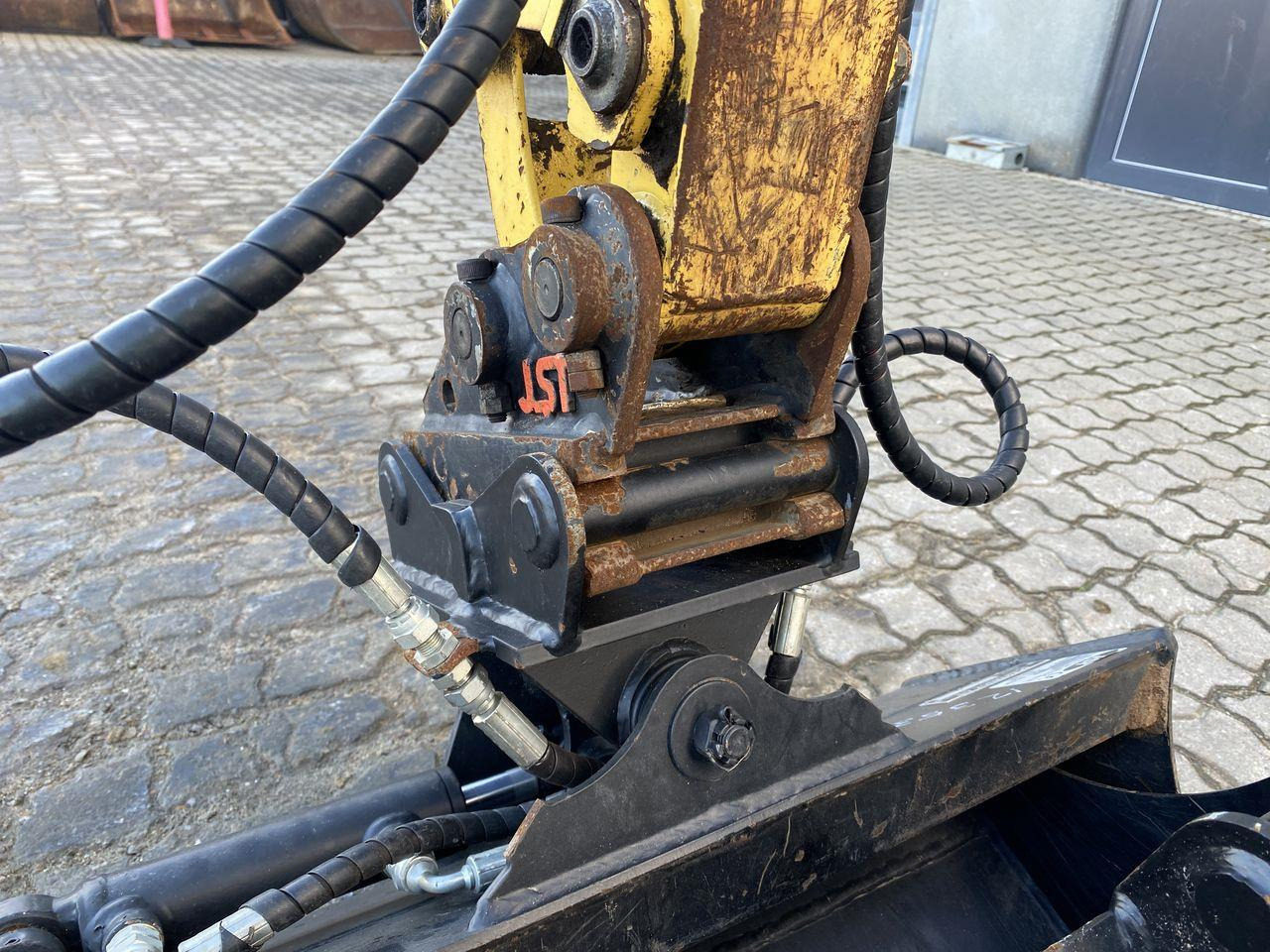 Mini escavadeira Yanmar VIO12: foto 11