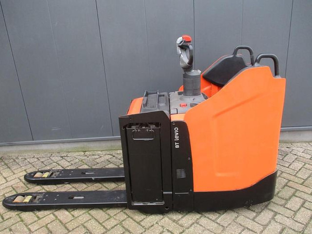 BT LPE 200 - Porta-palete: foto 4 BT LPE 200 - Porta-palete: foto 4