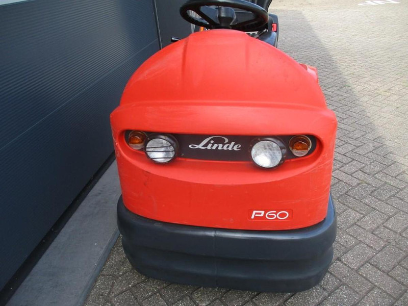 Linde P 60 - Trator elétrics: foto 5 Linde P 60 - Trator elétrics: foto 5