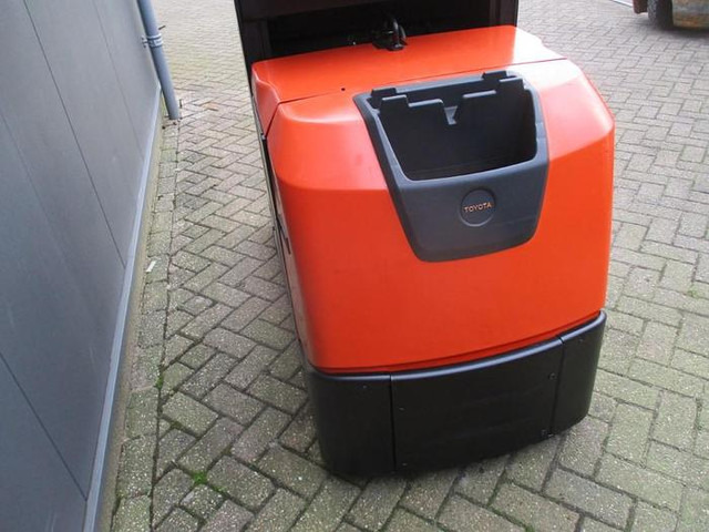 Toyota OSE 100W - Order-picker: foto 4 Toyota OSE 100W - Order-picker: foto 4