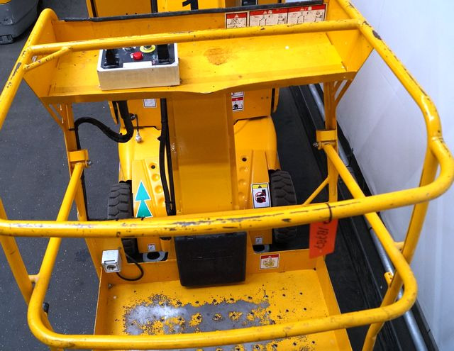 Haulotte Star 10-1 - Plataforma de mastro vertical: foto 5 Haulotte Star 10-1 - Plataforma de mastro vertical: foto 5