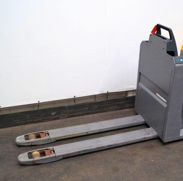 Jungheinrich ECE225 - Order-picker: foto 3 Jungheinrich ECE225 - Order-picker: foto 3