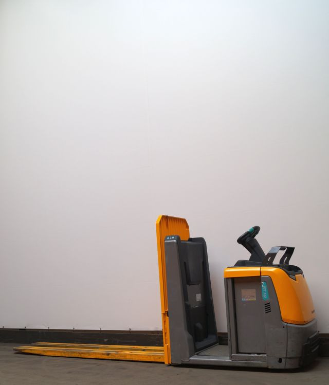 Jungheinrich ECE320 - Order-picker: foto 2 Jungheinrich ECE320 - Order-picker: foto 2