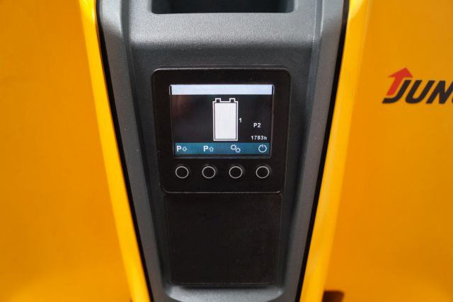 Jungheinrich EJD118 - Stacker: foto 4 Jungheinrich EJD118 - Stacker: foto 4