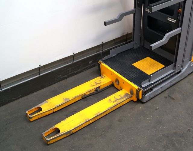 Jungheinrich EKS110 - Order-picker: foto 3 Jungheinrich EKS110 - Order-picker: foto 3