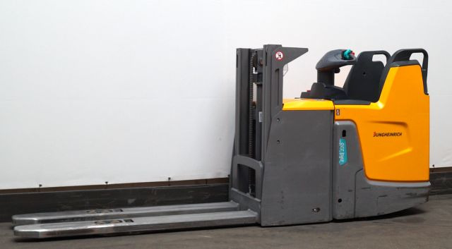 Jungheinrich ERD220 - Stacker: foto 1 Jungheinrich ERD220 - Stacker: foto 1