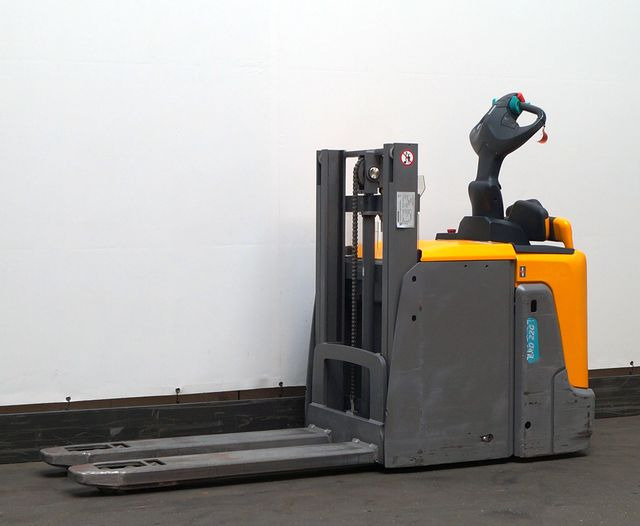 Jungheinrich ERD220 - Stacker: foto 1 Jungheinrich ERD220 - Stacker: foto 1