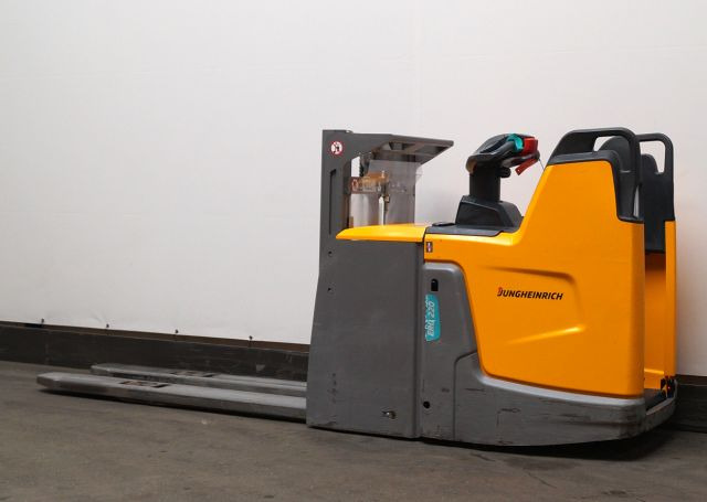 Jungheinrich ERD220 - Stacker: foto 2 Jungheinrich ERD220 - Stacker: foto 2