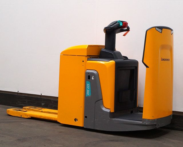 Jungheinrich ERE225 - Porta-palete: foto 2 Jungheinrich ERE225 - Porta-palete: foto 2