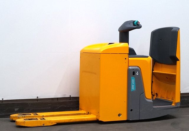 Jungheinrich ERE225 - Porta-palete: foto 1 Jungheinrich ERE225 - Porta-palete: foto 1