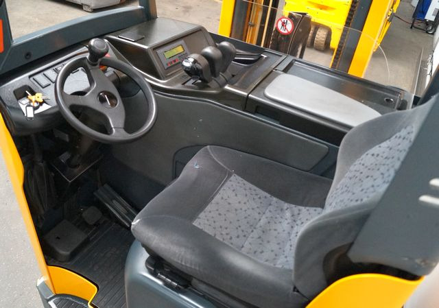 Jungheinrich ETV Cac16 - Empilhador retráctil: foto 5 Jungheinrich ETV Cac16 - Empilhador retráctil: foto 5