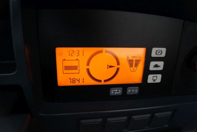 Jungheinrich ETV214 - Empilhador retráctil: foto 4 Jungheinrich ETV214 - Empilhador retráctil: foto 4