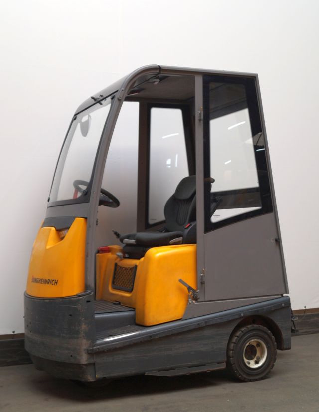 Jungheinrich EZS570 - Trator elétrics: foto 1 Jungheinrich EZS570 - Trator elétrics: foto 1