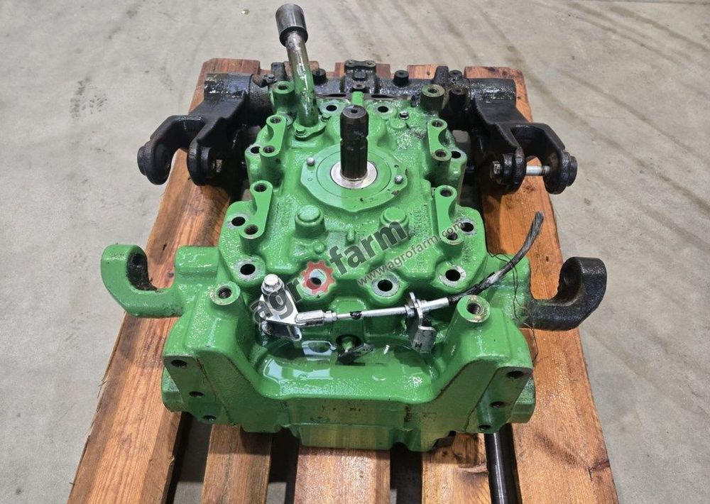 Obudowa WOM, podnośnik, John Deere 5125R, 5130R - Hidráulica: foto 2 Obudowa WOM, podnośnik, John Deere 5125R, 5130R - Hidráulica: foto 2