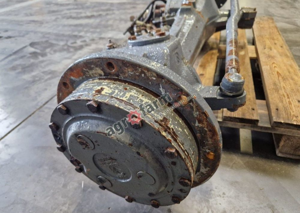 Przedni most New Holland TS100 - Transmissão: foto 4 Przedni most New Holland TS100 - Transmissão: foto 4
