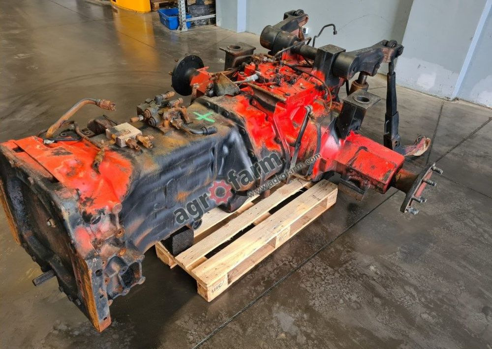 Skrzynia biegów, most tylny McCormick MTX 155 - Caixa de câmbio: foto 3 Skrzynia biegów, most tylny McCormick MTX 155 - Caixa de câmbio: foto 3