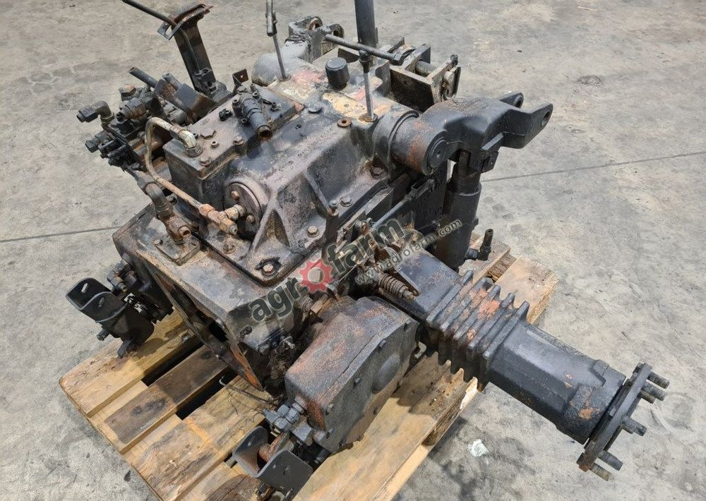 Tylny most Renault Ceres 85 - Caixa de câmbio: foto 1 Tylny most Renault Ceres 85 - Caixa de câmbio: foto 1