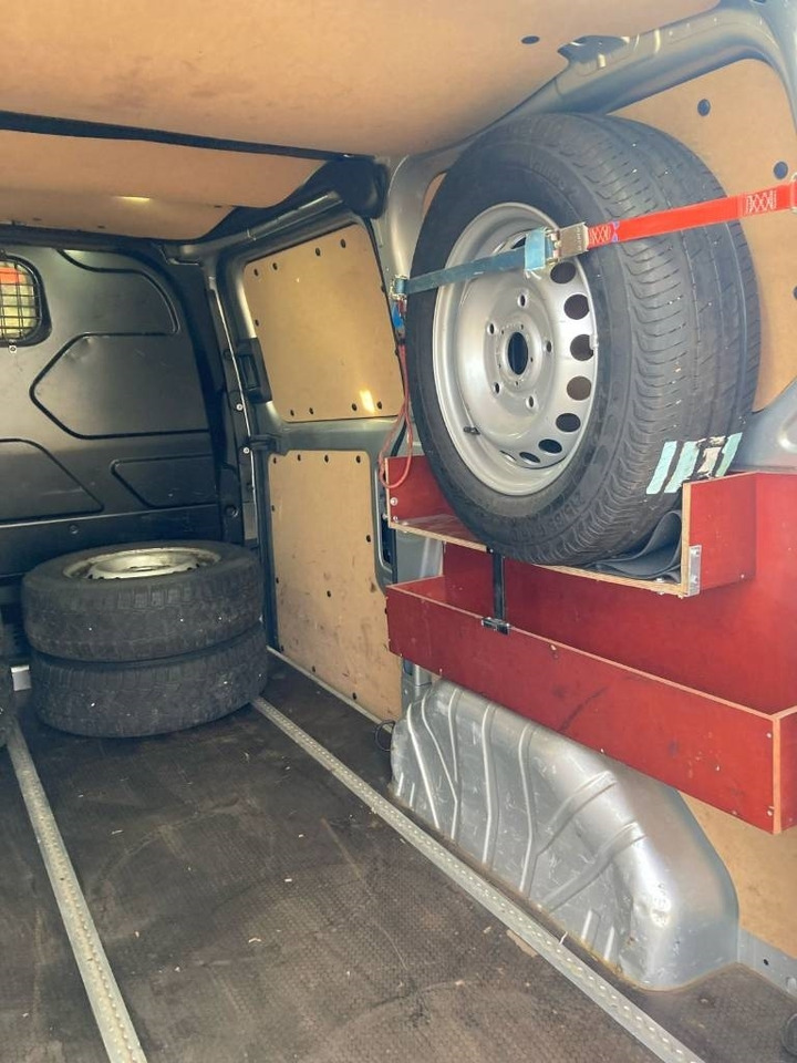 Locação de Ford Transit  Ford Transit: foto 8