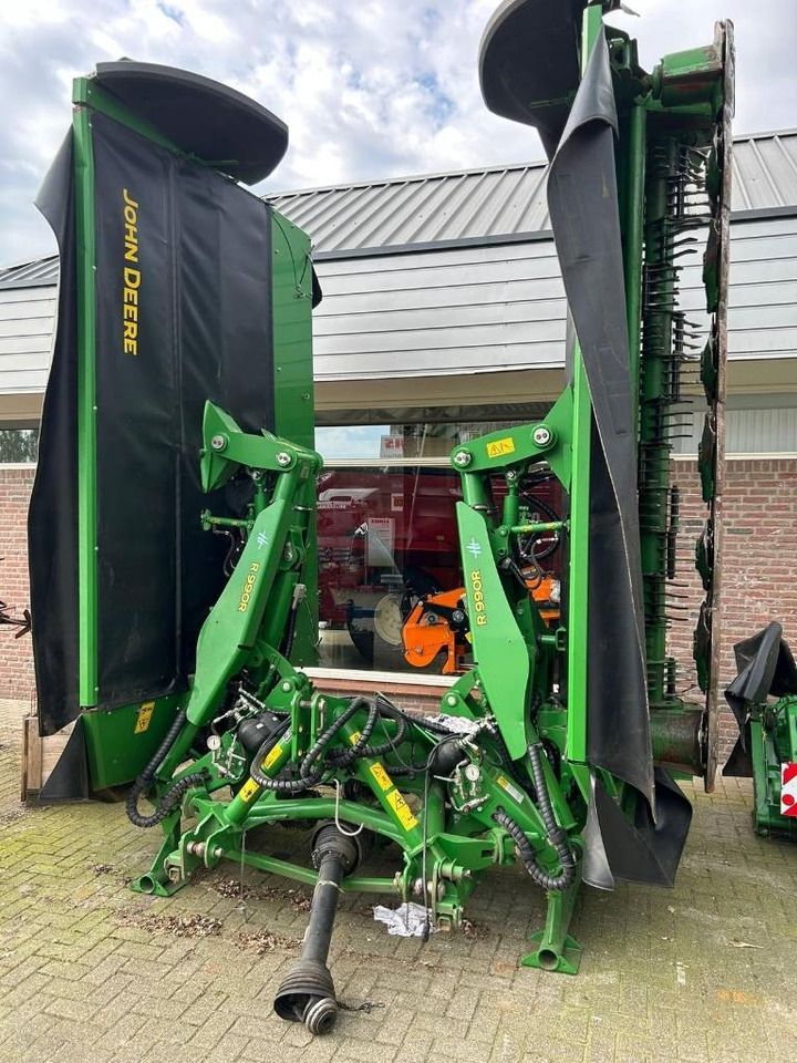 John Deere F990R + F350R vlinder maaier - Gadanheira: foto 2 John Deere F990R + F350R vlinder maaier - Gadanheira: foto 2