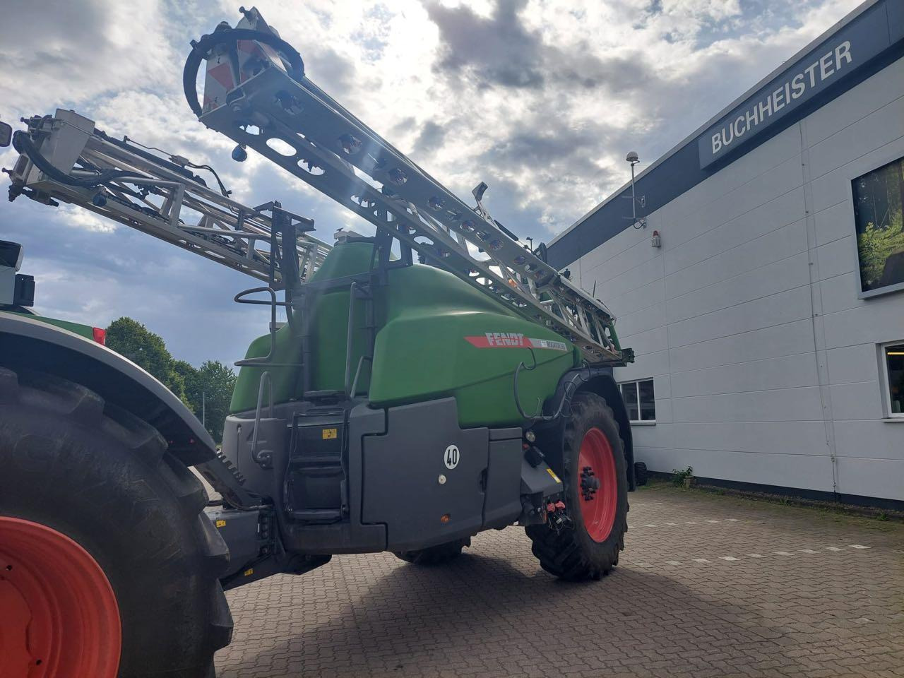 Fendt Rogator 366 - Pulverizador de arrastar: foto 1 Fendt Rogator 366 - Pulverizador de arrastar: foto 1