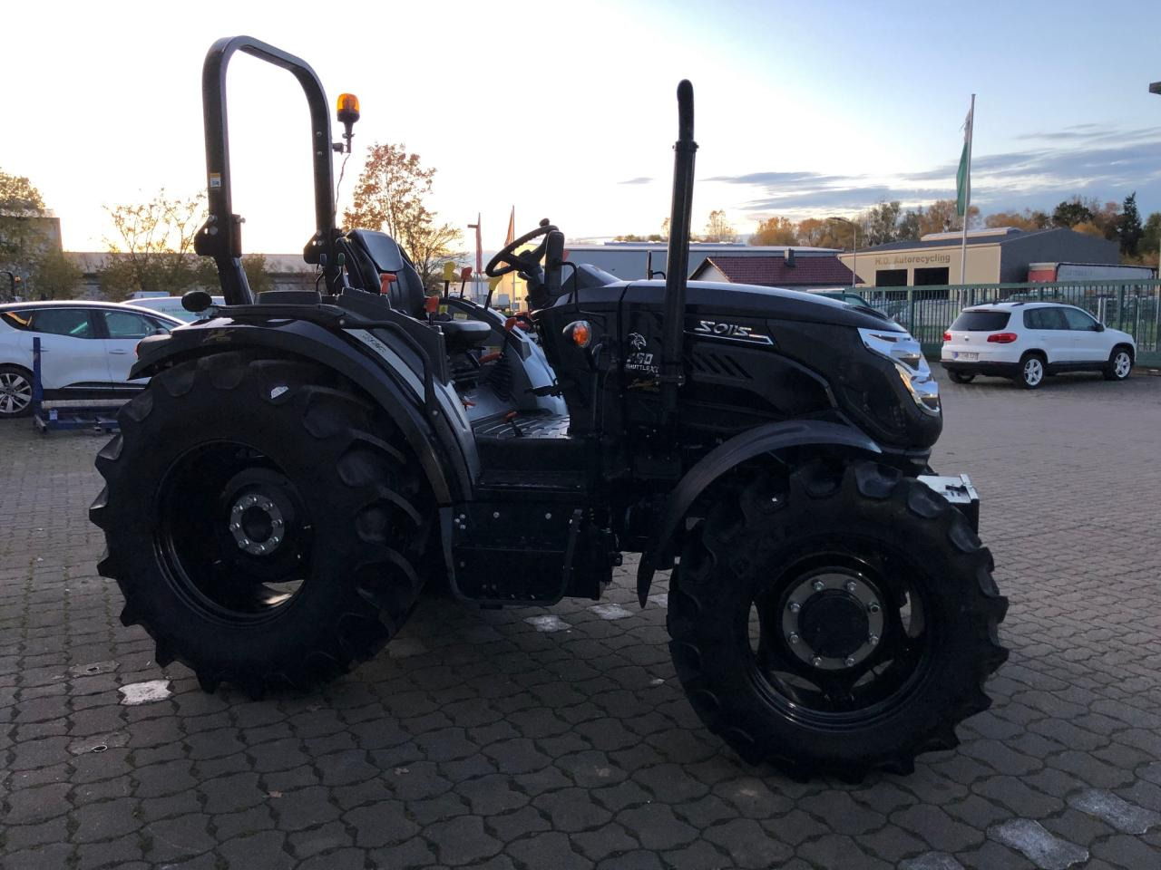 Solis 50 Stage V Panther - Trator: foto 4 Solis 50 Stage V Panther - Trator: foto 4