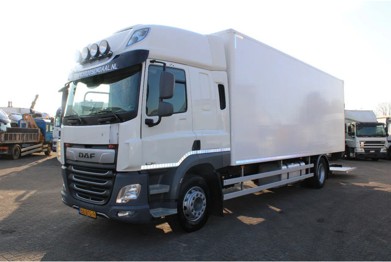 DAF CF 260 + EURO 6 + LIFT - Caminhão furgão: foto 2 DAF CF 260 + EURO 6 + LIFT - Caminhão furgão: foto 2