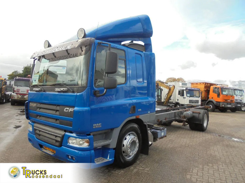 DAF CF 75.250 + Euro 5 - Caminhão chassi: foto 1 DAF CF 75.250 + Euro 5 - Caminhão chassi: foto 1