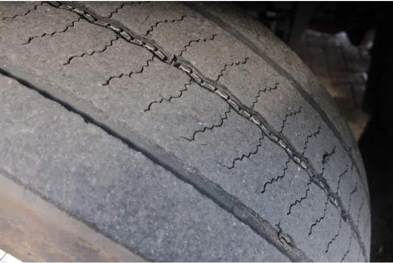 Caminhão com lona DAF XF 106.460 + Euro 6 + 6X2 + retarder + price is for complete incl combi: foto 11
