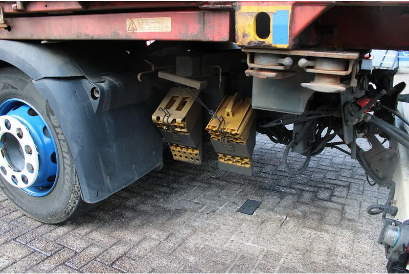 Caminhão com lona DAF XF 106.460 + Euro 6 + 6X2 + retarder + price is for complete incl combi: foto 15