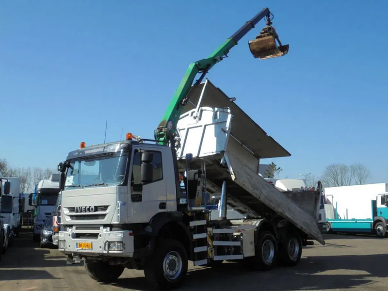 HMF 1643 Z2 1643 Z2 + Z CRANE + TIPPER SYSTEM COMPLETE - Equipamento: foto 4 HMF 1643 Z2 1643 Z2 + Z CRANE + TIPPER SYSTEM COMPLETE - Equipamento: foto 4