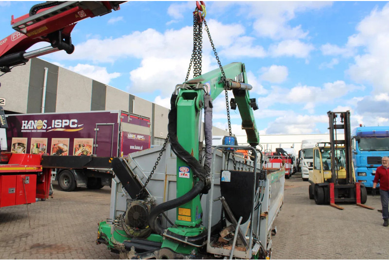 HMF 1643 Z2 1643 Z2 + Z CRANE + TIPPER SYSTEM COMPLETE - Equipamento: foto 5 HMF 1643 Z2 1643 Z2 + Z CRANE + TIPPER SYSTEM COMPLETE - Equipamento: foto 5