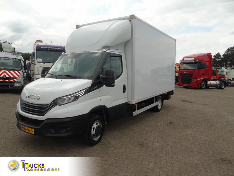 Iveco Daily 40 C18 + LIFT - Carrinha de contentor: foto 1 Iveco Daily 40 C18 + LIFT - Carrinha de contentor: foto 1