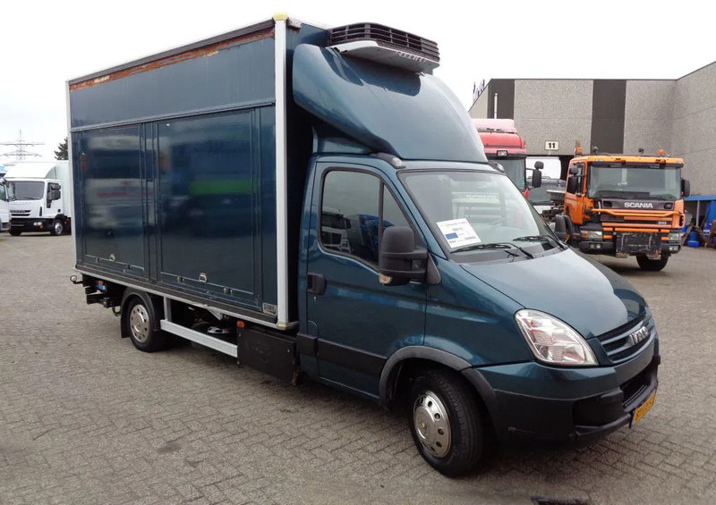 Iveco Daily 50c15 x+ Manual + Carrier + Flower transport + cooling/heating - Carrinha frigorífica: foto 3 Iveco Daily 50c15 x+ Manual + Carrier + Flower transport + cooling/heating - Carrinha frigorífica: foto 3