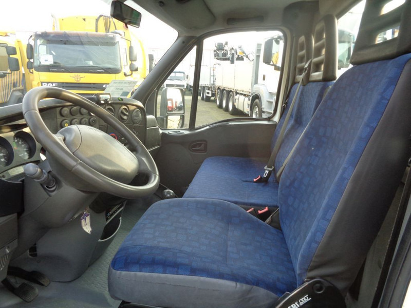 Iveco Daily reserved !!! 40C17 + Manual - Furgão caixa aberta: foto 4 Iveco Daily reserved !!! 40C17 + Manual - Furgão caixa aberta: foto 4