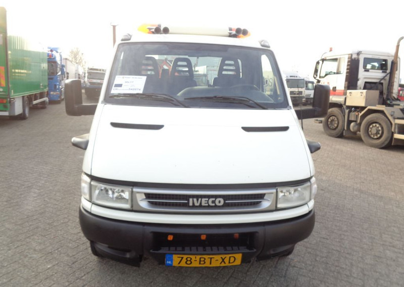 Iveco Daily reserved !!! 40C17 + Manual - Furgão caixa aberta: foto 3 Iveco Daily reserved !!! 40C17 + Manual - Furgão caixa aberta: foto 3