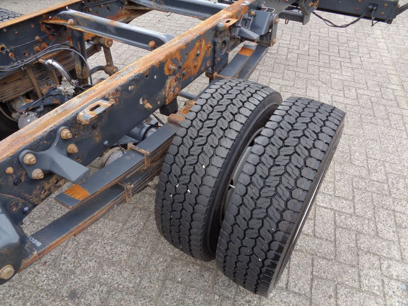 Caminhão chassi Iveco EuroCargo 80E18 + PTO + Euro 5 + blad-blad: foto 12